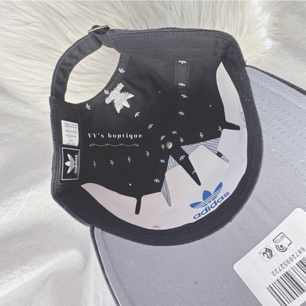 NWT Adidas Women Originals Relaxed Strap Back Hat Cap Black White - Picture 6 of 7
